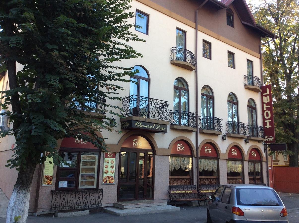 Hotel Kilometrul Zero Dragasani Buitenkant foto